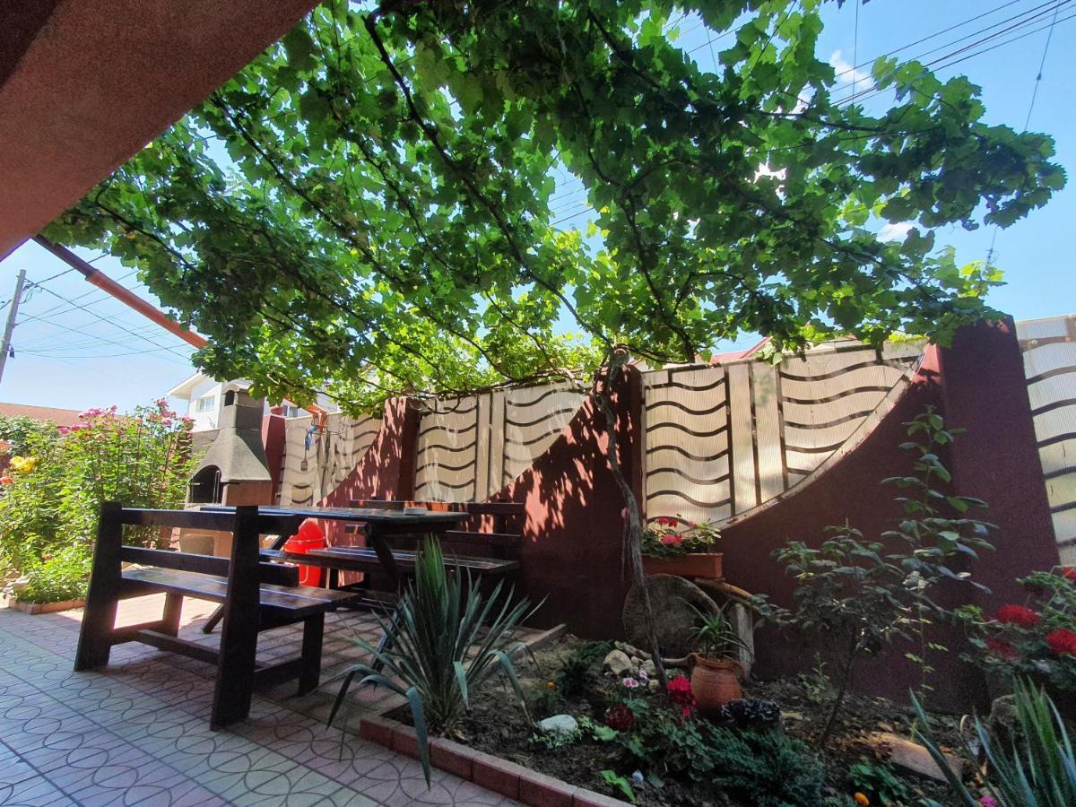 Casa Ultraviolet Otel Navodari Dış mekan fotoğraf