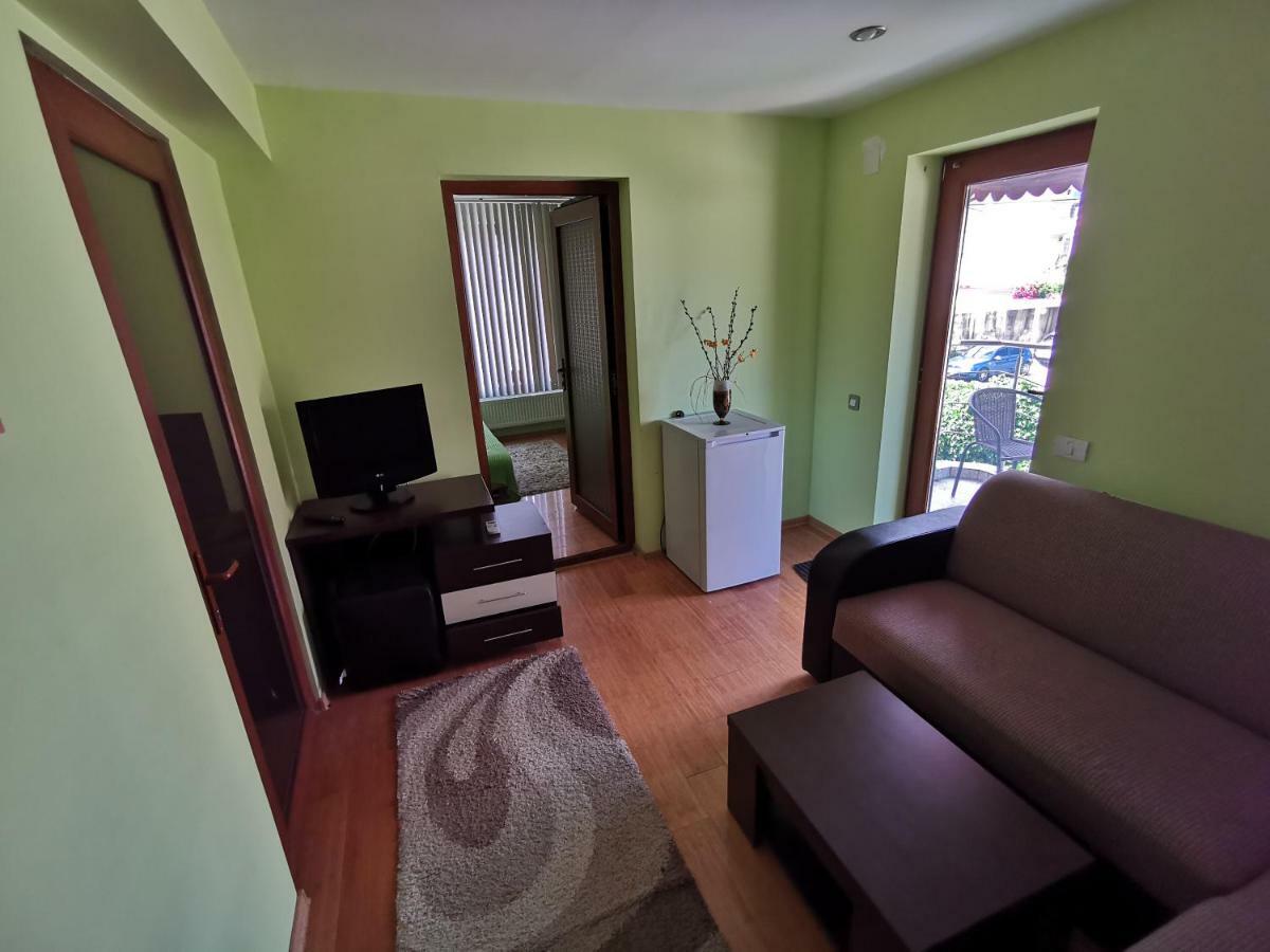 Casa Ultraviolet Otel Navodari Dış mekan fotoğraf